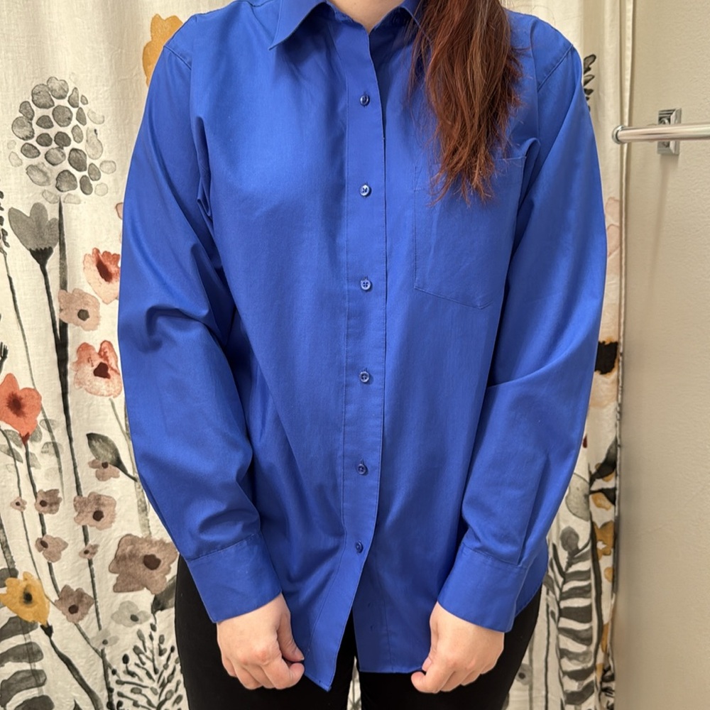 Women’s Foxcroft blue long sleeve button down dress shirt. Size 10 - Picture 5 of 14
